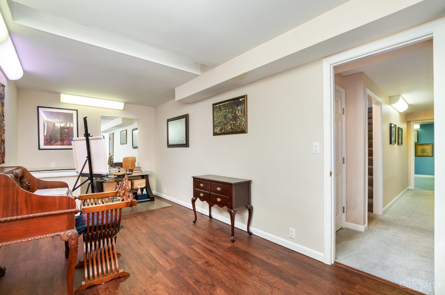 Blue Ash, Ohio, 45241, United States, 3 Bedrooms Bedrooms, ,3 BathroomsBathrooms,Residential,For Sale,2003391