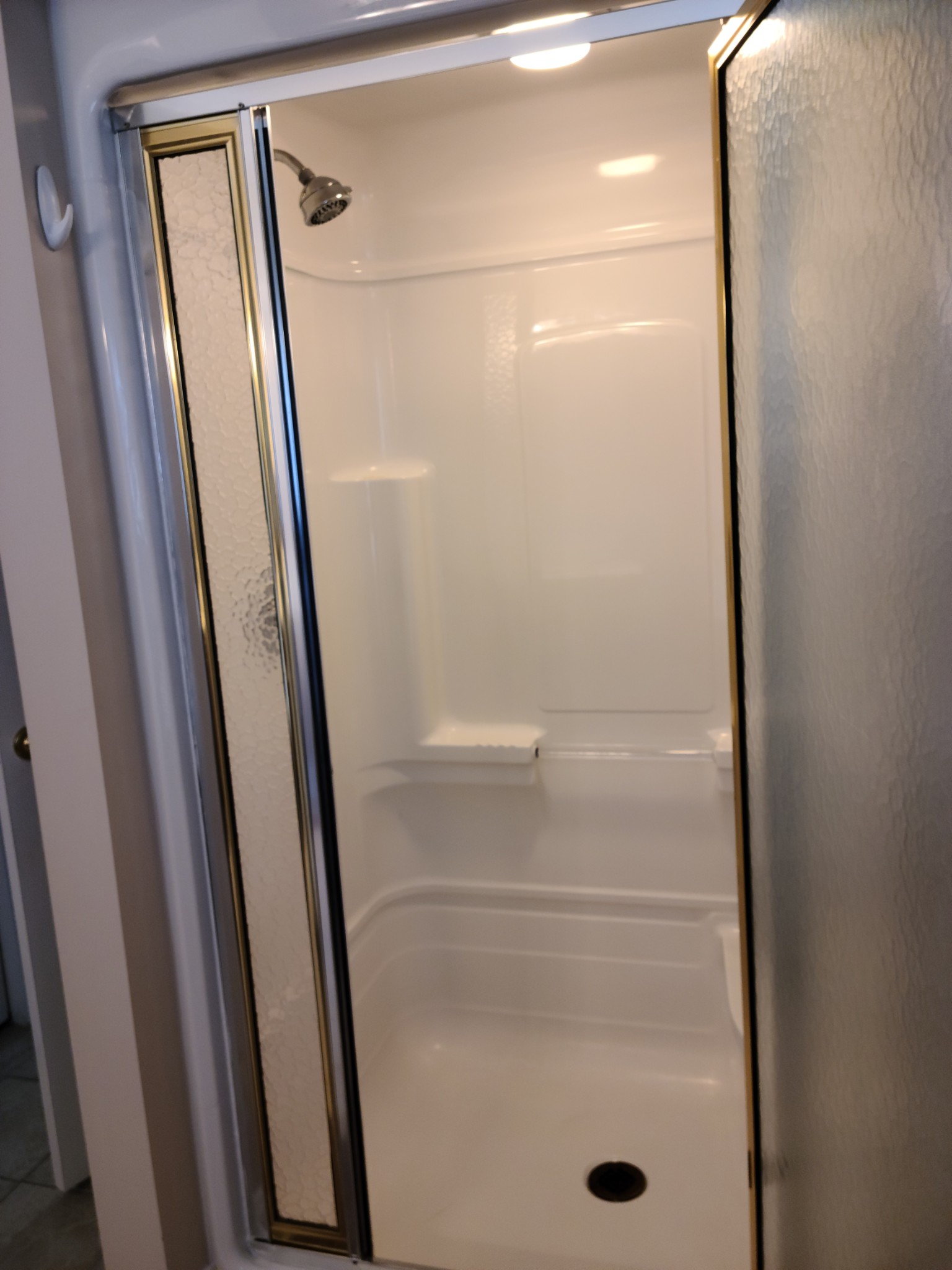 Winchester, Tennessee, 37398, United States, 3 Bedrooms Bedrooms, ,3 BathroomsBathrooms,Residential,For Sale,1978904