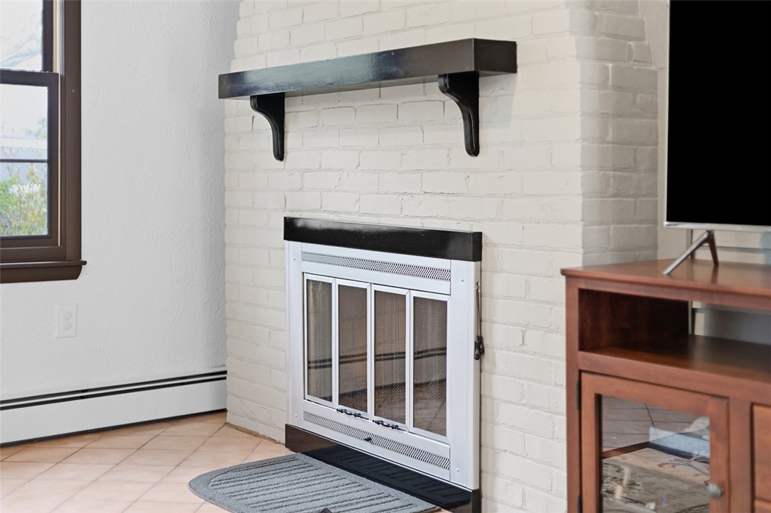 Robinson Twp, Pennsylvania, 15108, United States, 4 Bedrooms Bedrooms, ,5 BathroomsBathrooms,Residential,For Sale,1997080