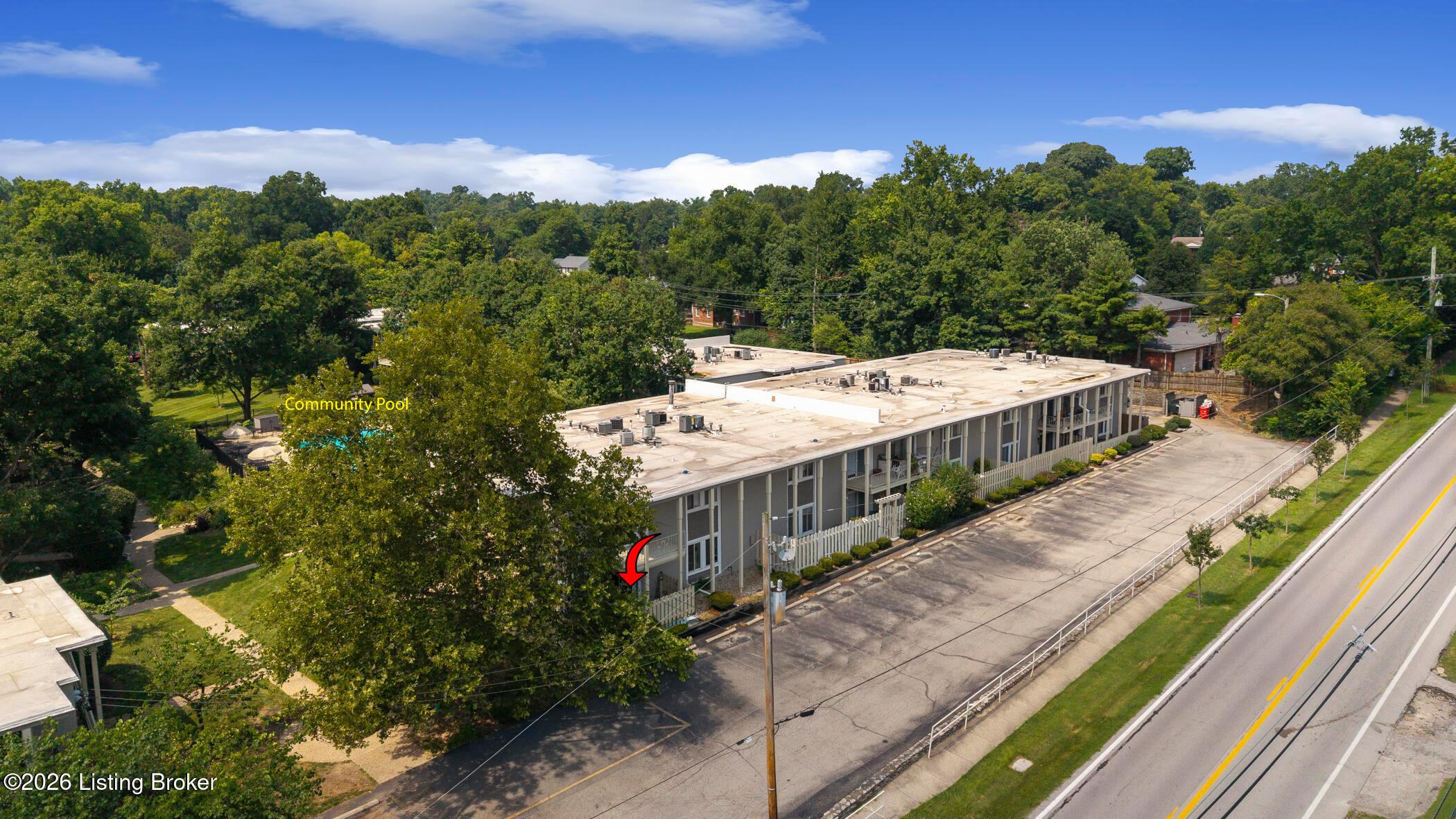 Gardiner Ln, Louisville, KY 40205