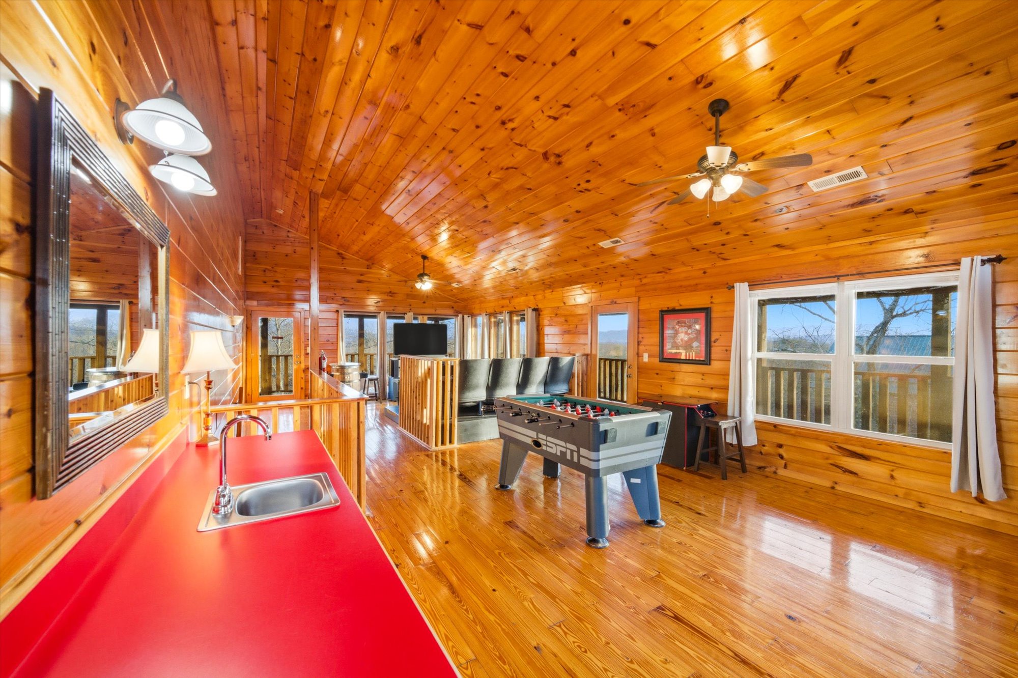 Sevierville, Tennessee, 37876-3406, United States, 3 Bedrooms Bedrooms, ,5 BathroomsBathrooms,Residential,For Sale,2048789