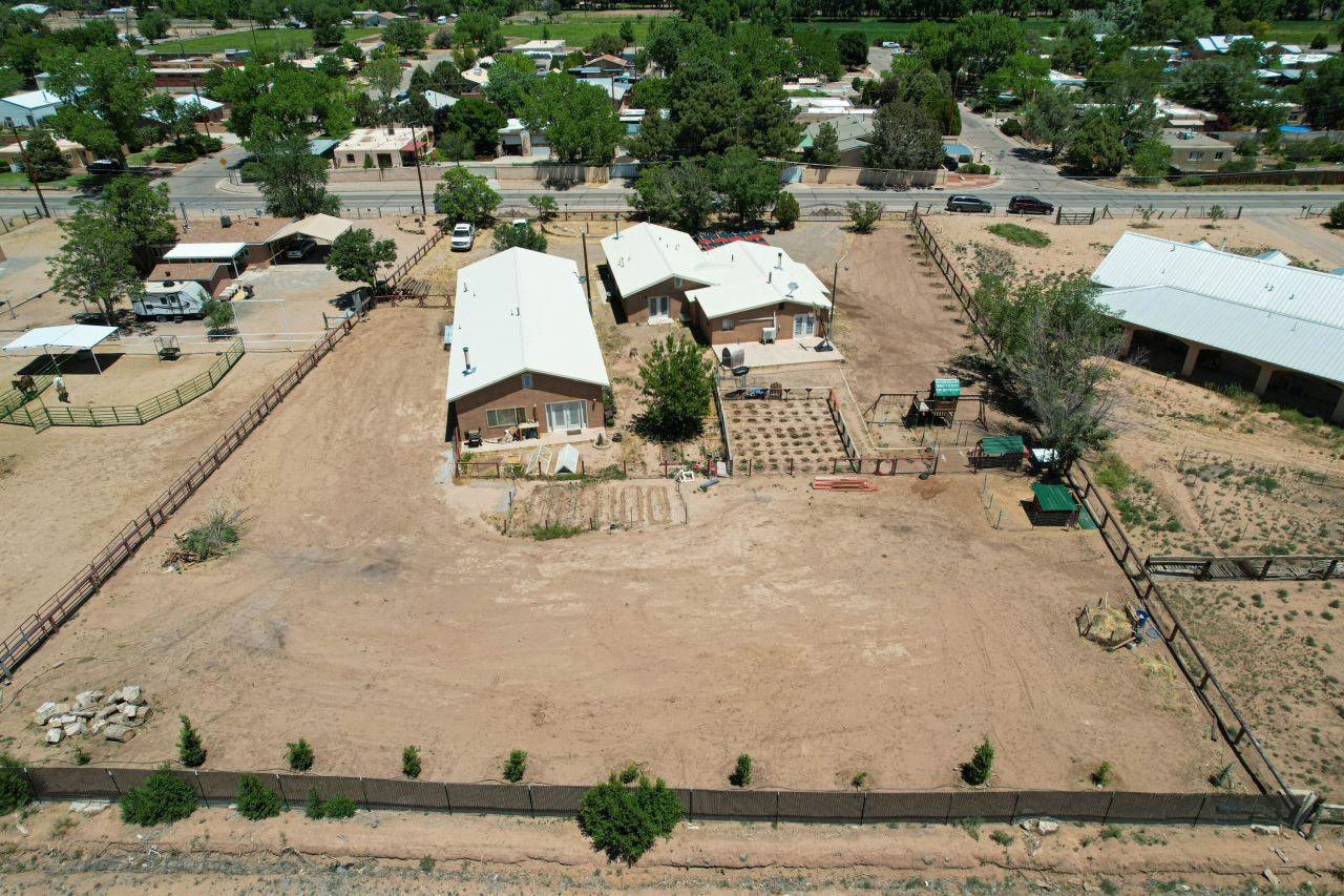 Los Ranchos, New Mexico, 87114, United States, 4 Bedrooms Bedrooms, ,5 BathroomsBathrooms,Residential,For Sale,1720943