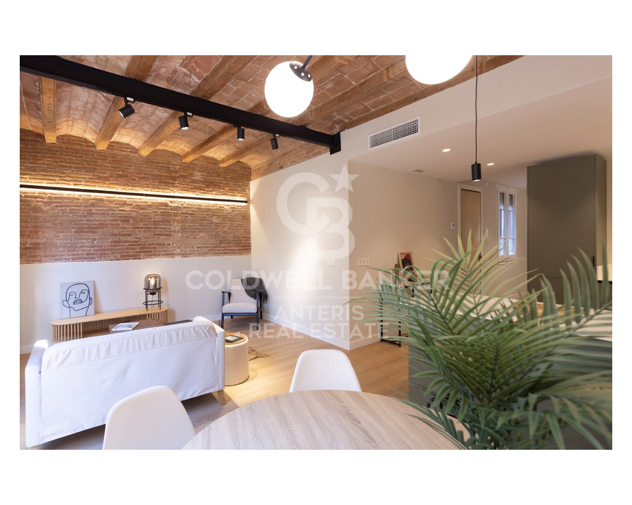 Barcelona, Barcelona, Gr?cia, Vila de Gr?cia Barce, Barcelona, Catalonia, ES, 3 Bedrooms Bedrooms, ,1 BathroomBathrooms,Residential,For Sale,Barcelona, Barcelona, Gr?cia, Vila de Gr?cia Barce,1583287