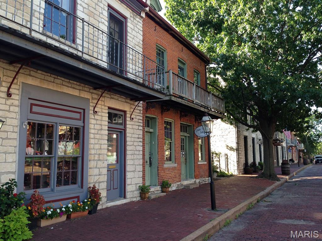 St Charles, Missouri, 63301, United States, 4 Bedrooms Bedrooms, ,3 BathroomsBathrooms,Residential,For Sale,1997020