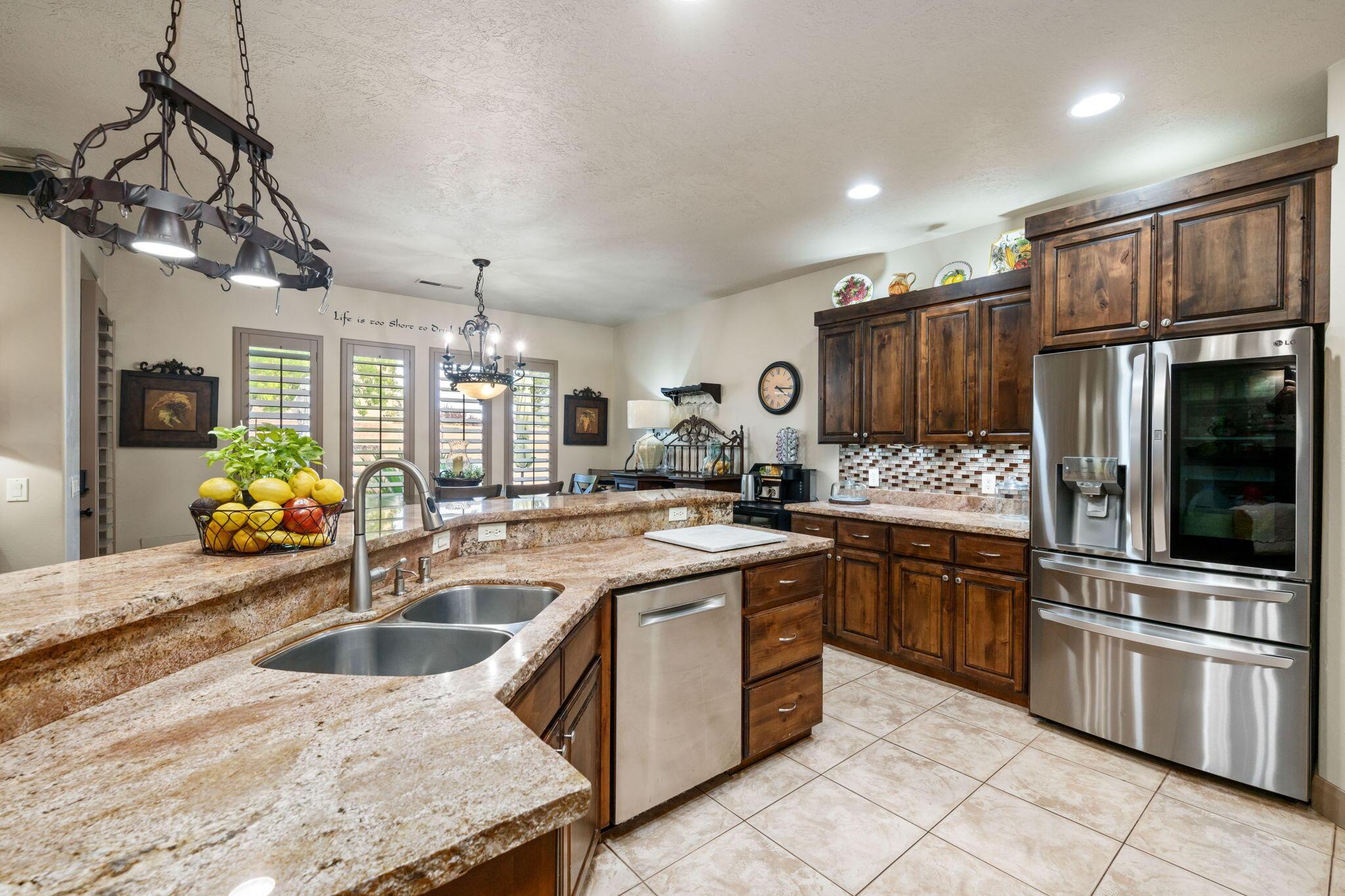 St George, Utah, 84790, United States, 4 Bedrooms Bedrooms, ,3 BathroomsBathrooms,Residential,For Sale,1931400