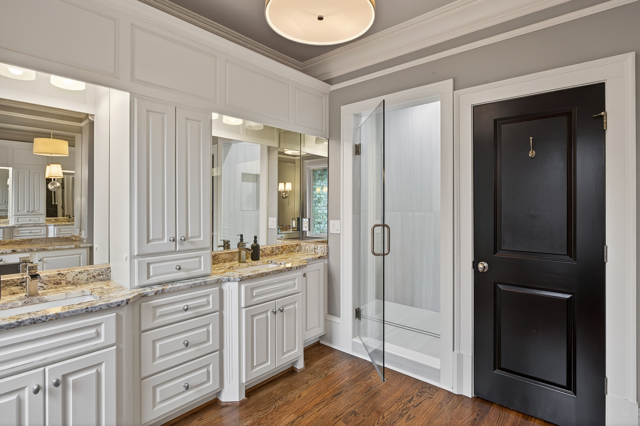  Timeless Style, Incredible Space and Convenient Brookwood Location - 物件實景