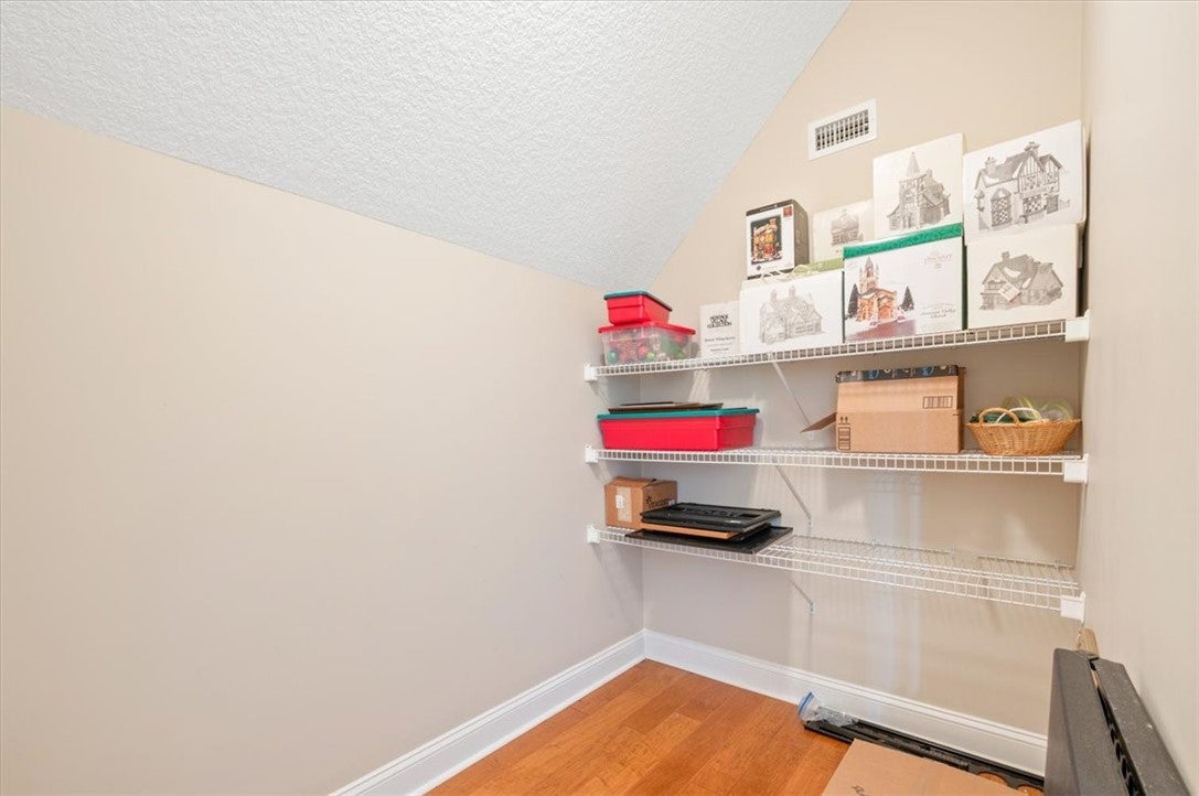 Brunswick, Georgia, 31523, United States, 3 Bedrooms Bedrooms, ,4 BathroomsBathrooms,Residential,For Sale,1991614