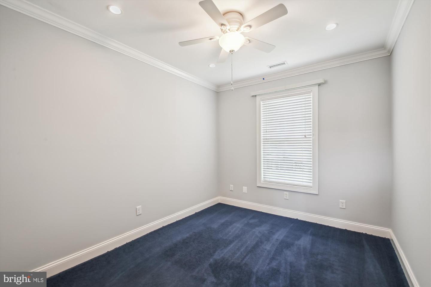 Glen Burnie, Maryland, 21060, United States, 2 Bedrooms Bedrooms, ,4 BathroomsBathrooms,Residential,For Sale,1867358