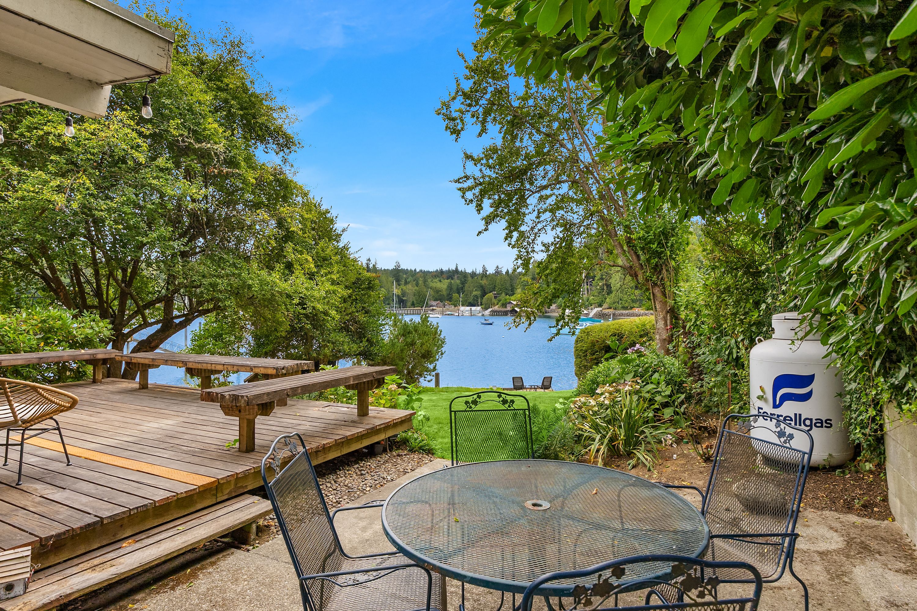  15122 & 15128 NE Anna Vera Lane, Bainbridge Island, WA 98110 - 物件實景