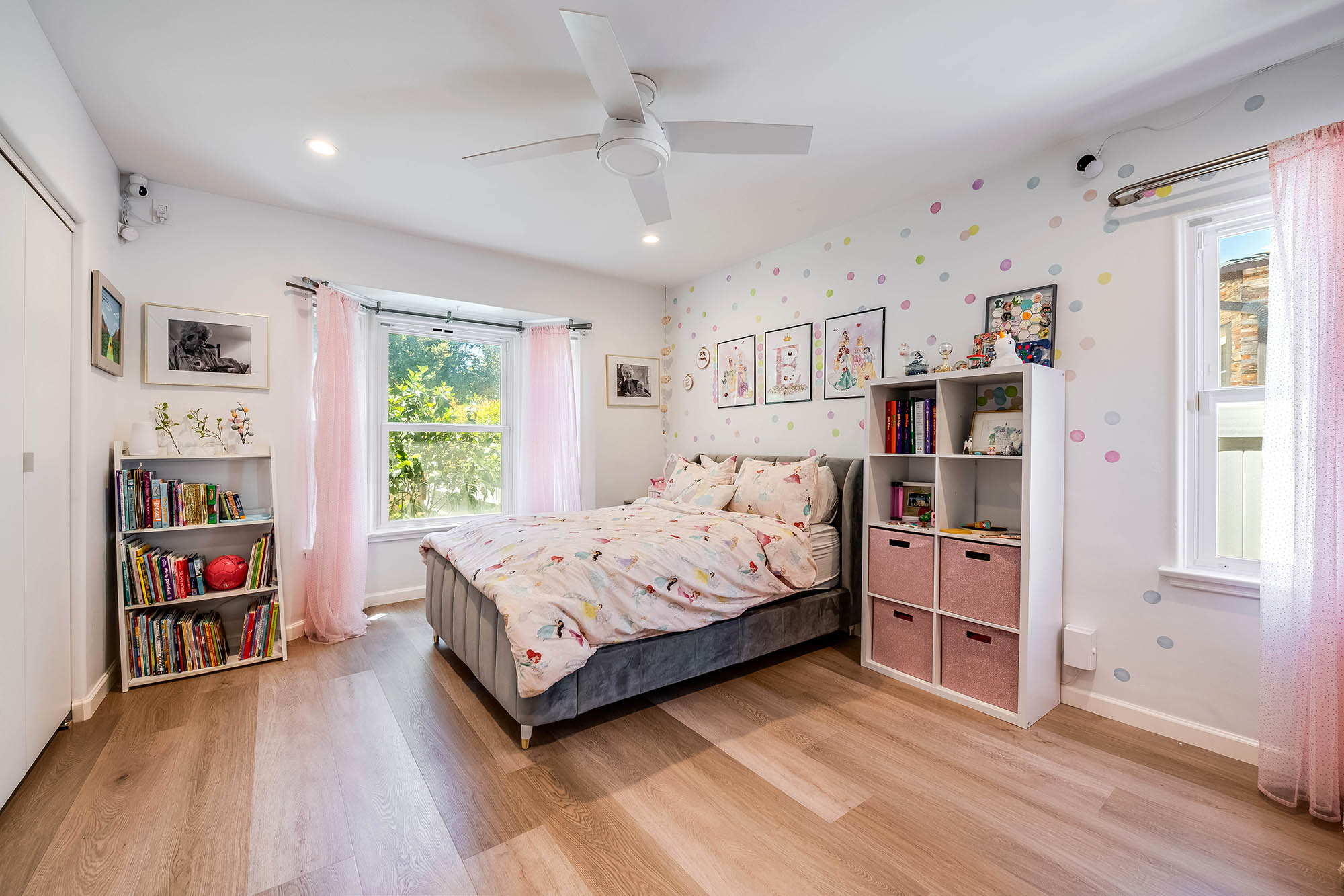  5320 Irvine Avenue - 物件實景
