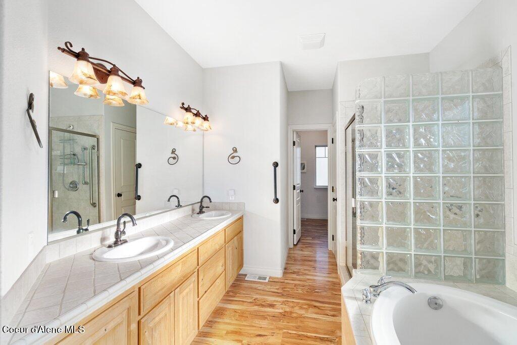 Hayden, Idaho, 83835, United States, 4 Bedrooms Bedrooms, ,Residential,For Sale,2000140