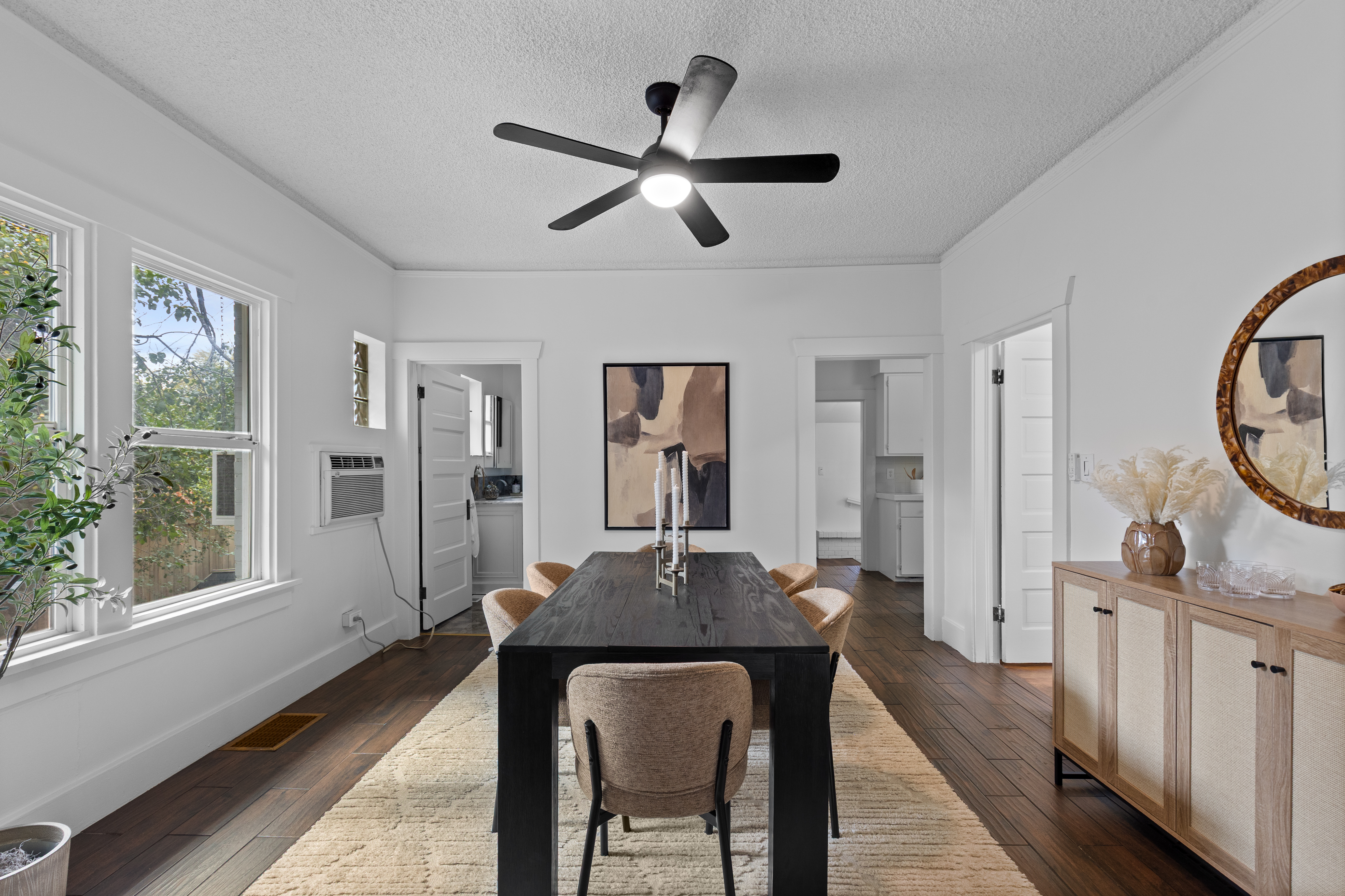  Wheat Ridge Home with Detached Garage and Flexible Upper Suite - 物件實景