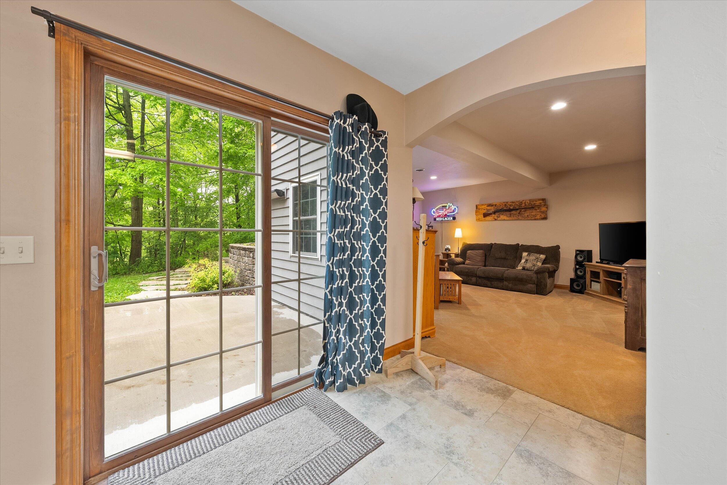 West Bend, Wisconsin, 53095, United States, 4 Bedrooms Bedrooms, ,4 BathroomsBathrooms,Residential,For Sale,1847652