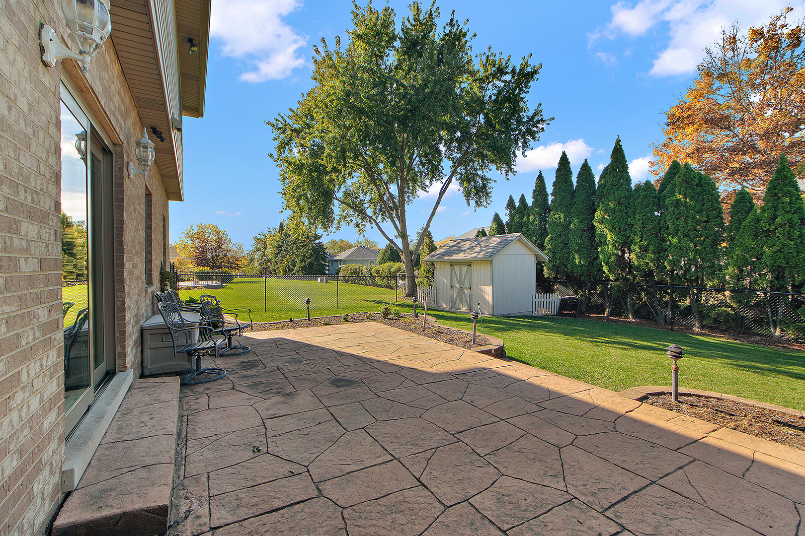 Orland Park, Illinois, 60467, United States, 4 Bedrooms Bedrooms, ,4 BathroomsBathrooms,Residential,For Sale,1984094