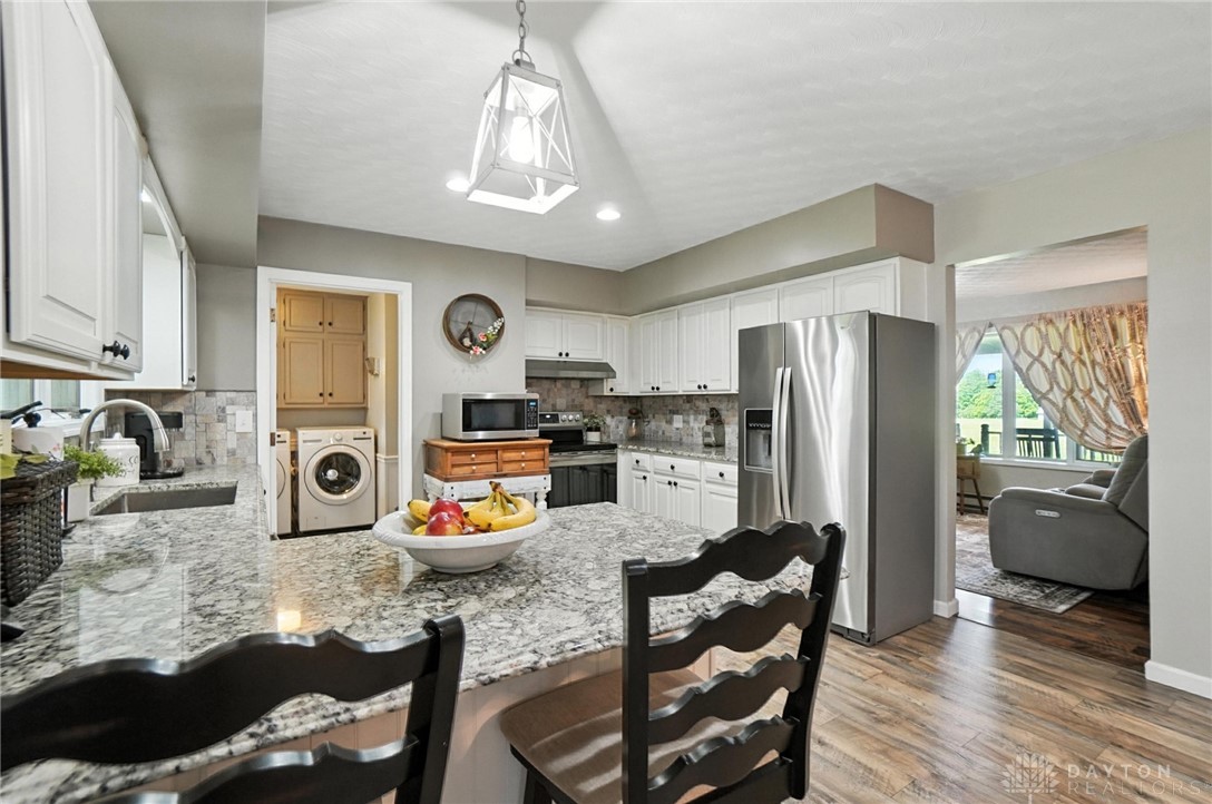 Camden, Ohio, 45311, United States, 3 Bedrooms Bedrooms, ,2 BathroomsBathrooms,Residential,For Sale,1866121