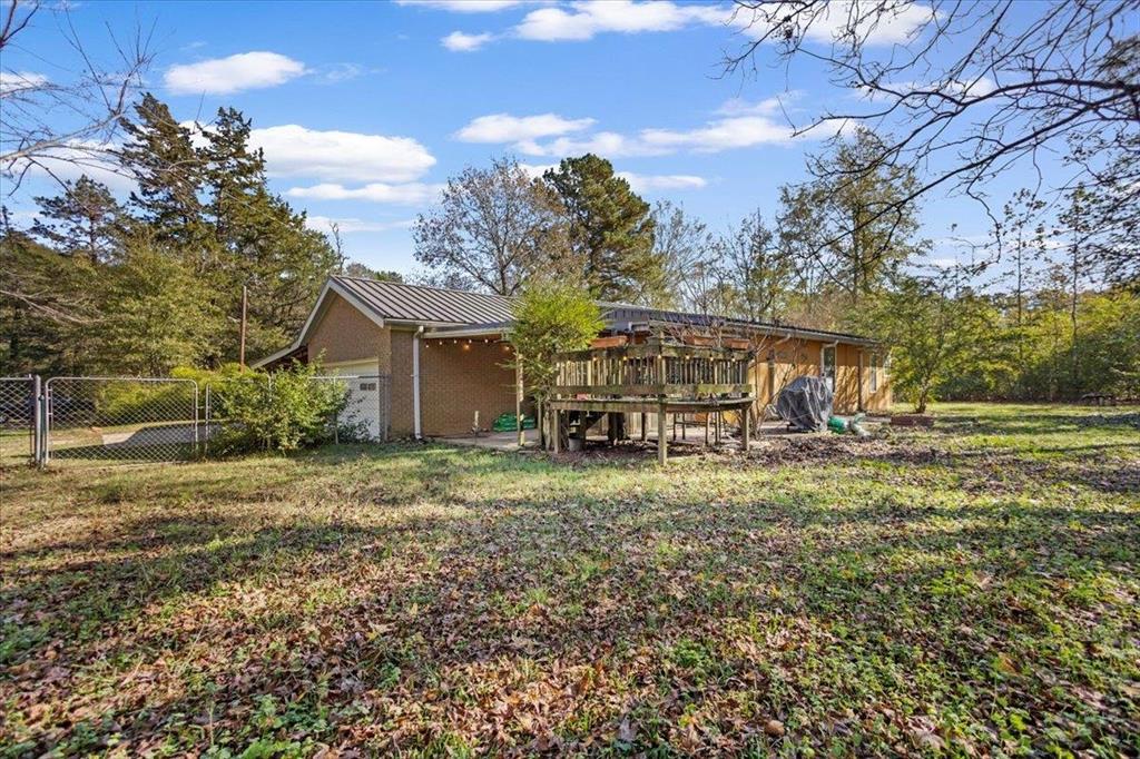 Timpson, Texas, 75975, United States, 3 Bedrooms Bedrooms, ,2 BathroomsBathrooms,Residential,For Sale,2000555