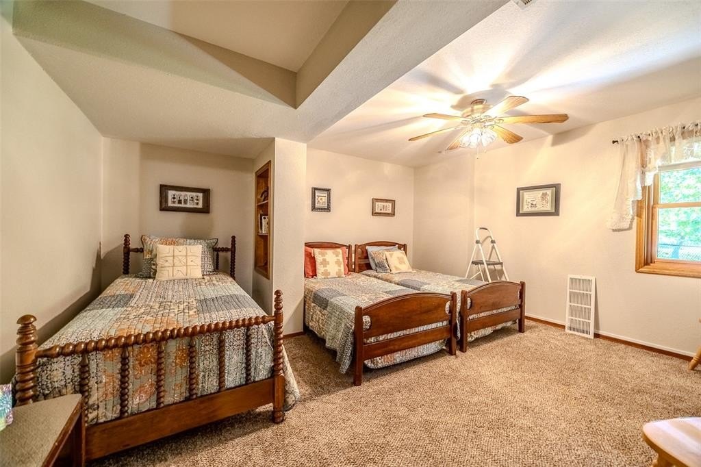 Urbana, Missouri, 65767, United States, 5 Bedrooms Bedrooms, ,4 BathroomsBathrooms,Residential,For Sale,1851017