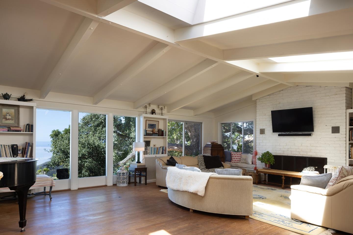 47320 Highway 1, Big Sur, California, 93920, United States, 11 Bedrooms Bedrooms, ,9 BathroomsBathrooms,Residential,For Sale,47320 Highway 1,1659242