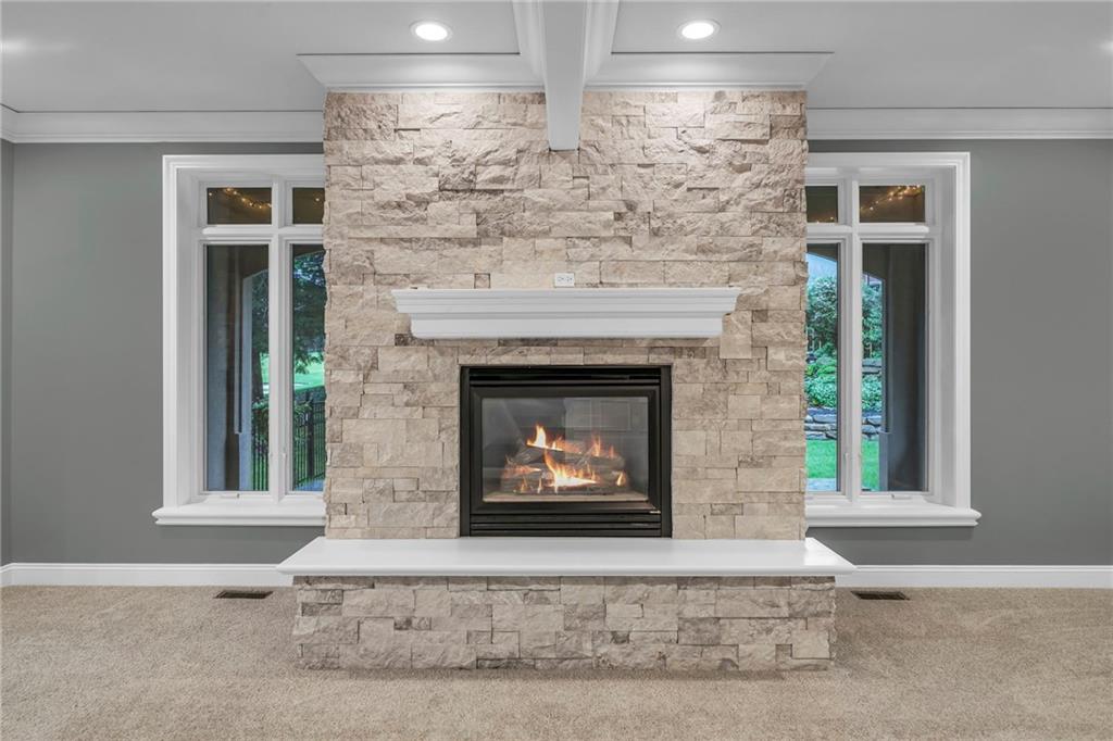 Lawrence, Kansas, 66049, United States, 5 Bedrooms Bedrooms, ,5 BathroomsBathrooms,Residential,For Sale,1848168