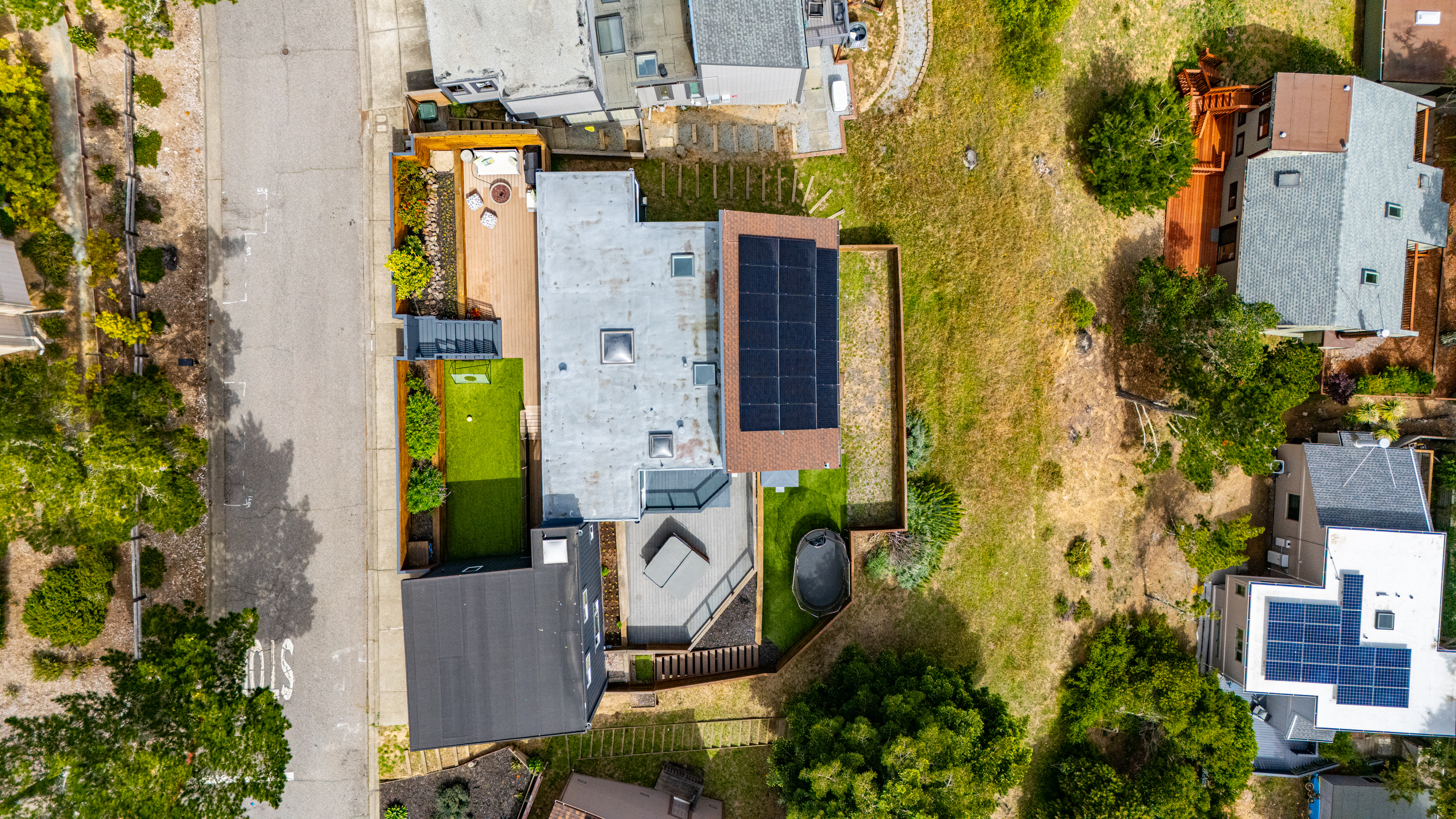  Contempary Hillside Living - 物件實景