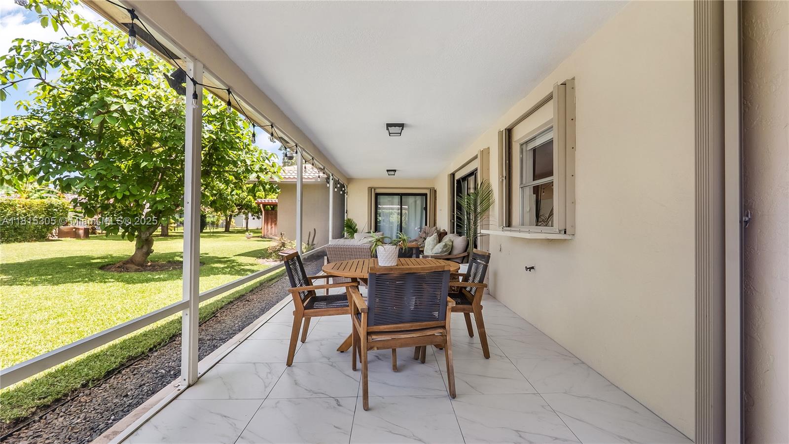 Coral Springs, Florida, 33071, United States, 3 Bedrooms Bedrooms, ,2 BathroomsBathrooms,Residential,For Sale,1857646