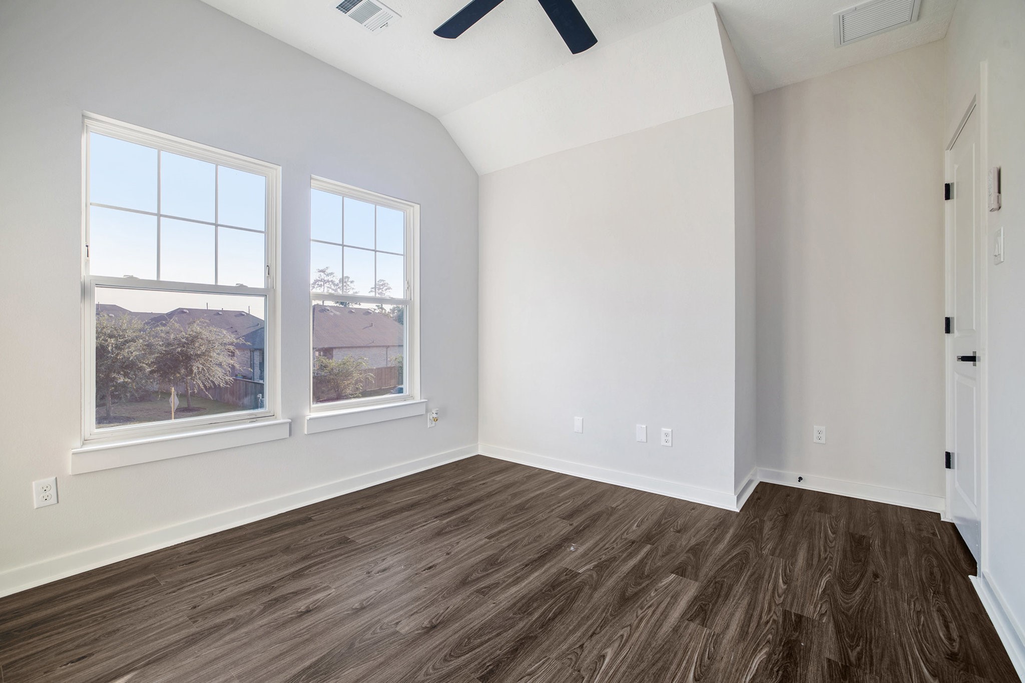 Tomball, Texas, 77375, United States, 4 Bedrooms Bedrooms, ,4 BathroomsBathrooms,Residential,For Sale,1956525