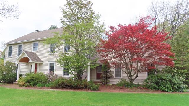 Bow, New Hampshire, 03304, United States, 4 Bedrooms Bedrooms, ,3 BathroomsBathrooms,Residential,For Sale,1900583