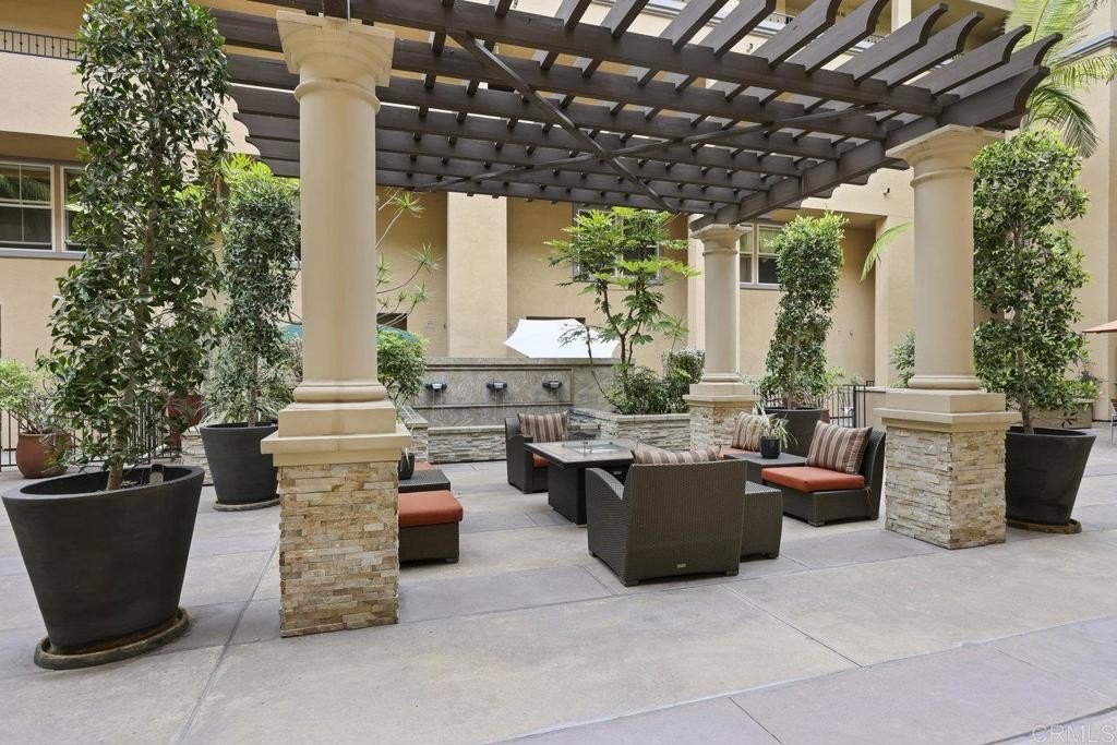 San Diego, California, 92101, United States, 2 Bedrooms Bedrooms, ,3 BathroomsBathrooms,Residential,For Sale,1856536