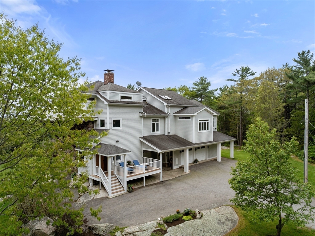 Manchester, Massachusetts, 01944, United States, 4 Bedrooms Bedrooms, ,3 BathroomsBathrooms,Residential,For Sale,1846974
