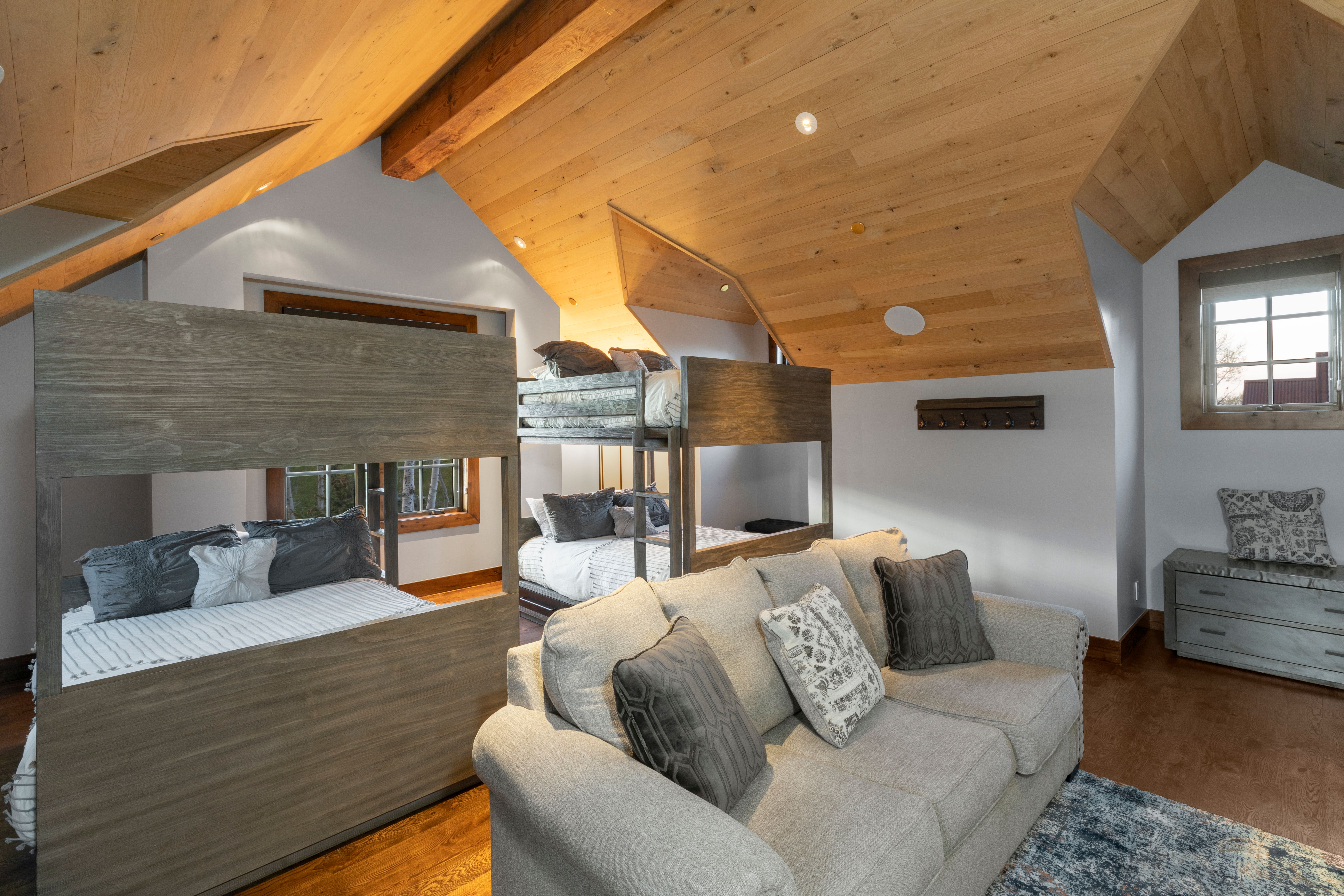  Refined Mountain Elegance In A Premier Setting - 物件實景
