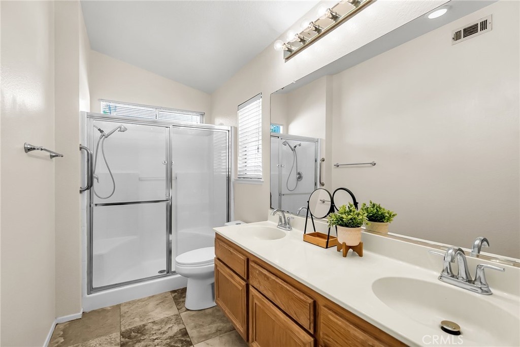 Riverside, California, 92506, United States, 3 Bedrooms Bedrooms, ,2 BathroomsBathrooms,Residential,For Sale,1969255