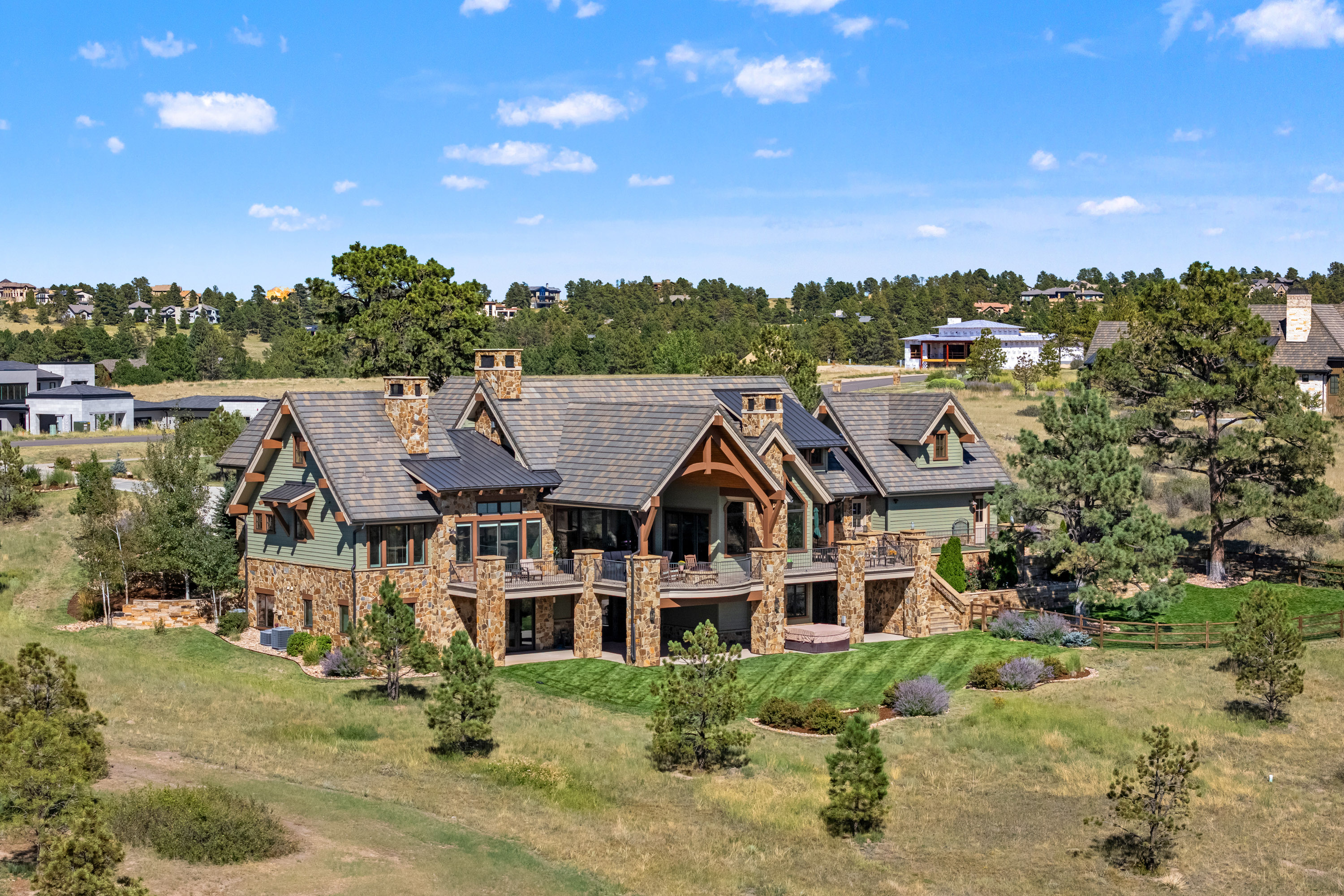  TIMELESS ELEGANCE  UNPARALLELED MOUNTAIN VIEWS  - 物件實景
