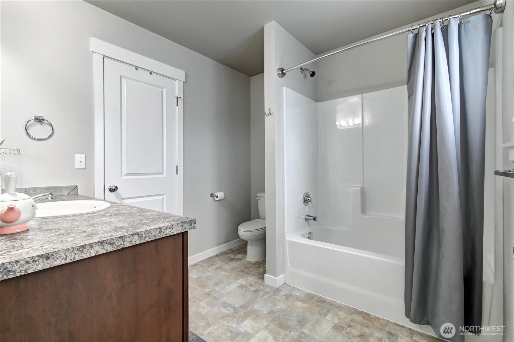 Mount Vernon, Washington, 98273, United States, 3 Bedrooms Bedrooms, ,3 BathroomsBathrooms,Residential,For Sale,1827775