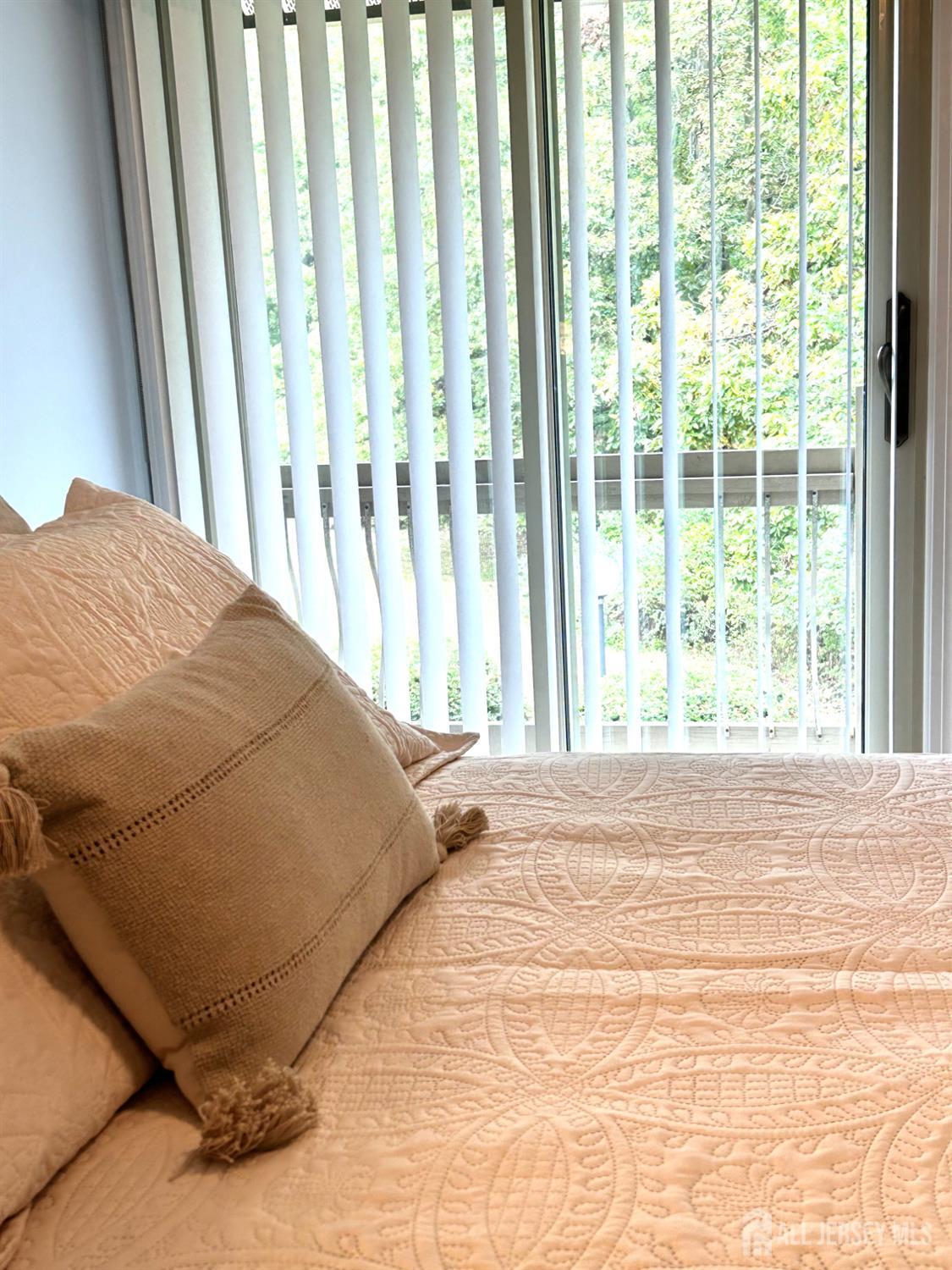 Edison, New Jersey, 08820, United States, 2 Bedrooms Bedrooms, ,3 BathroomsBathrooms,Residential,For Sale,1991890