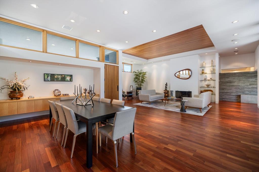 Sarasota, Florida, 34239, United States, 4 Bedrooms Bedrooms, ,5 BathroomsBathrooms,Residential,For Sale,1988202