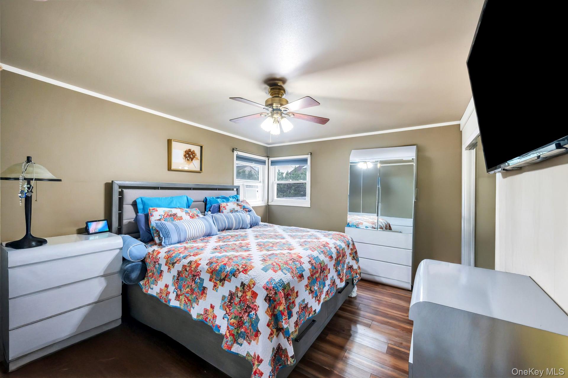 Freeport, New York, 11520, United States, 3 Bedrooms Bedrooms, ,2 BathroomsBathrooms,Residential,For Sale,1998348