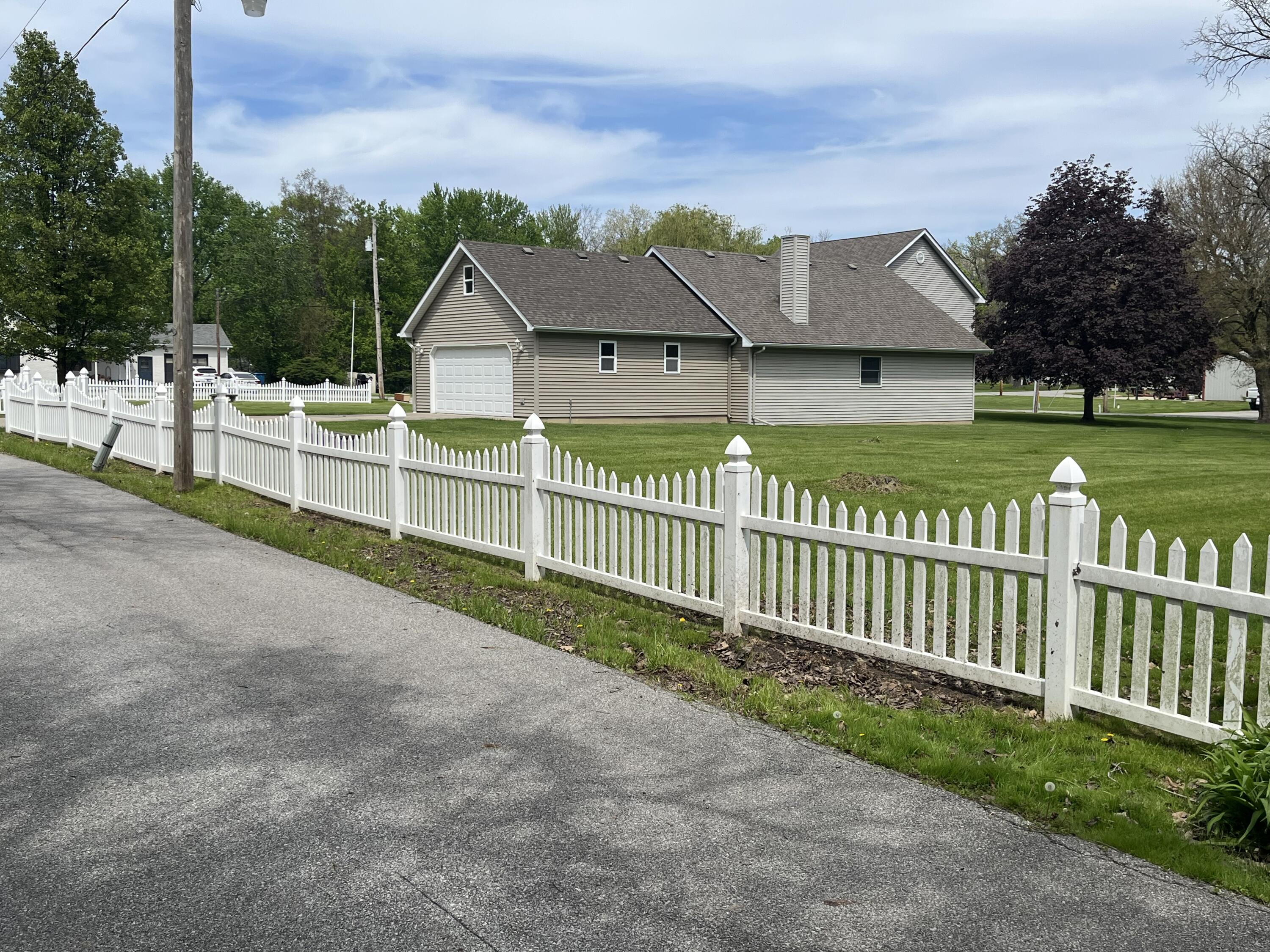 Crown Point, Indiana, 46307, United States, 3 Bedrooms Bedrooms, ,3 BathroomsBathrooms,Residential,For Sale,2040656