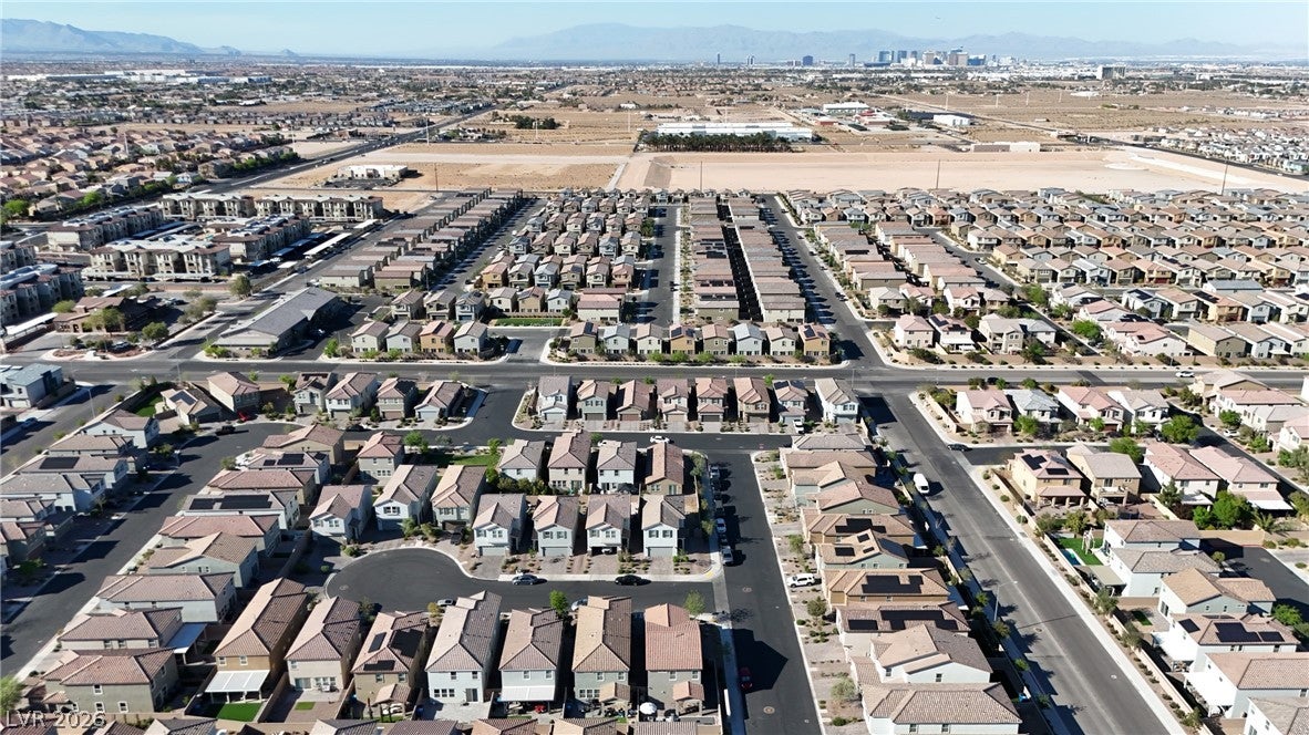 Las Vegas, Nevada, 89141, United States, 3 Bedrooms Bedrooms, ,3 BathroomsBathrooms,Residential,For Sale,2032290