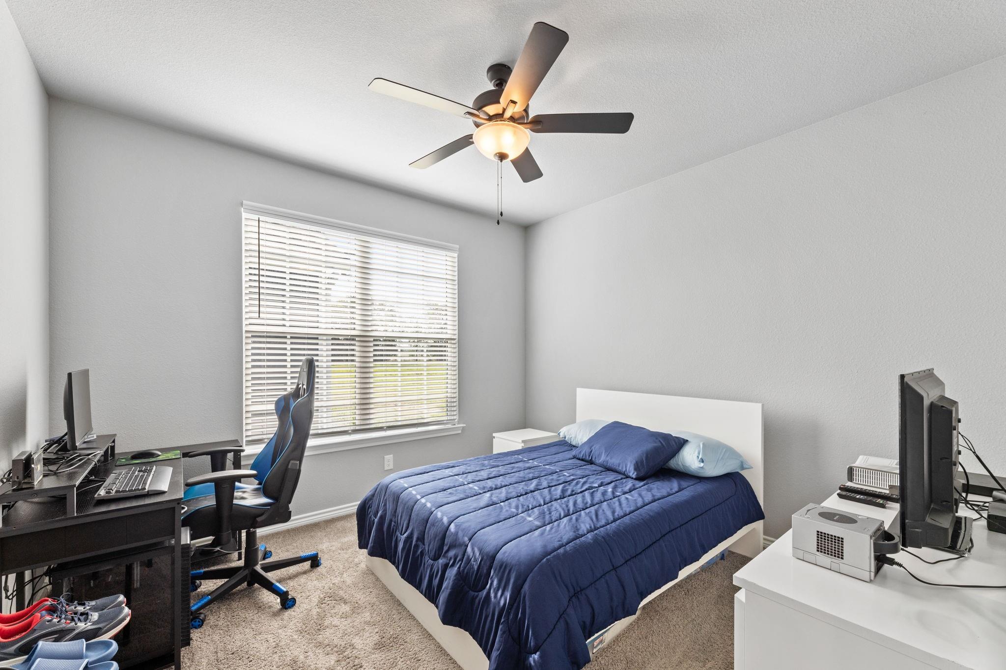 Wills Point, Texas, 75169, United States, 5 Bedrooms Bedrooms, ,5 BathroomsBathrooms,Residential,For Sale,2002529