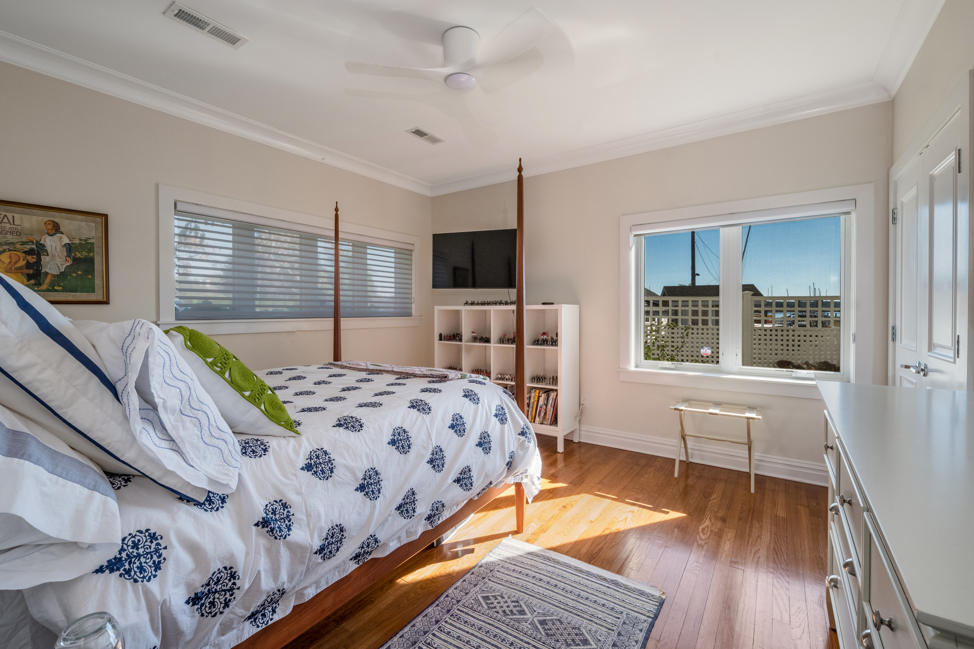  Essex Village Waterfront Offers One Level Living - 物件實景