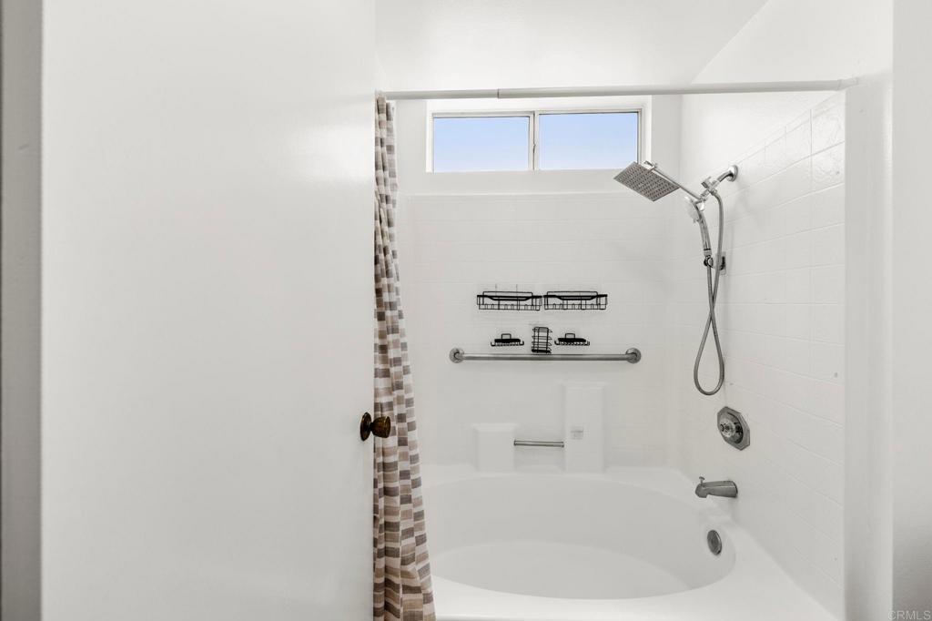 Oceanside, California, 92058, United States, 3 Bedrooms Bedrooms, ,2 BathroomsBathrooms,Residential,For Sale,1874200