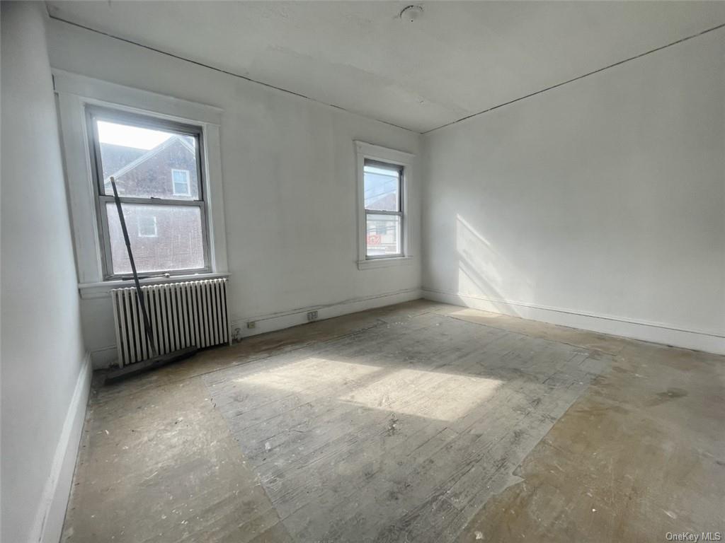 Dobbs Ferry, New York, 10522, United States, 4 Bedrooms Bedrooms, ,2 BathroomsBathrooms,Residential,For Sale,1888691