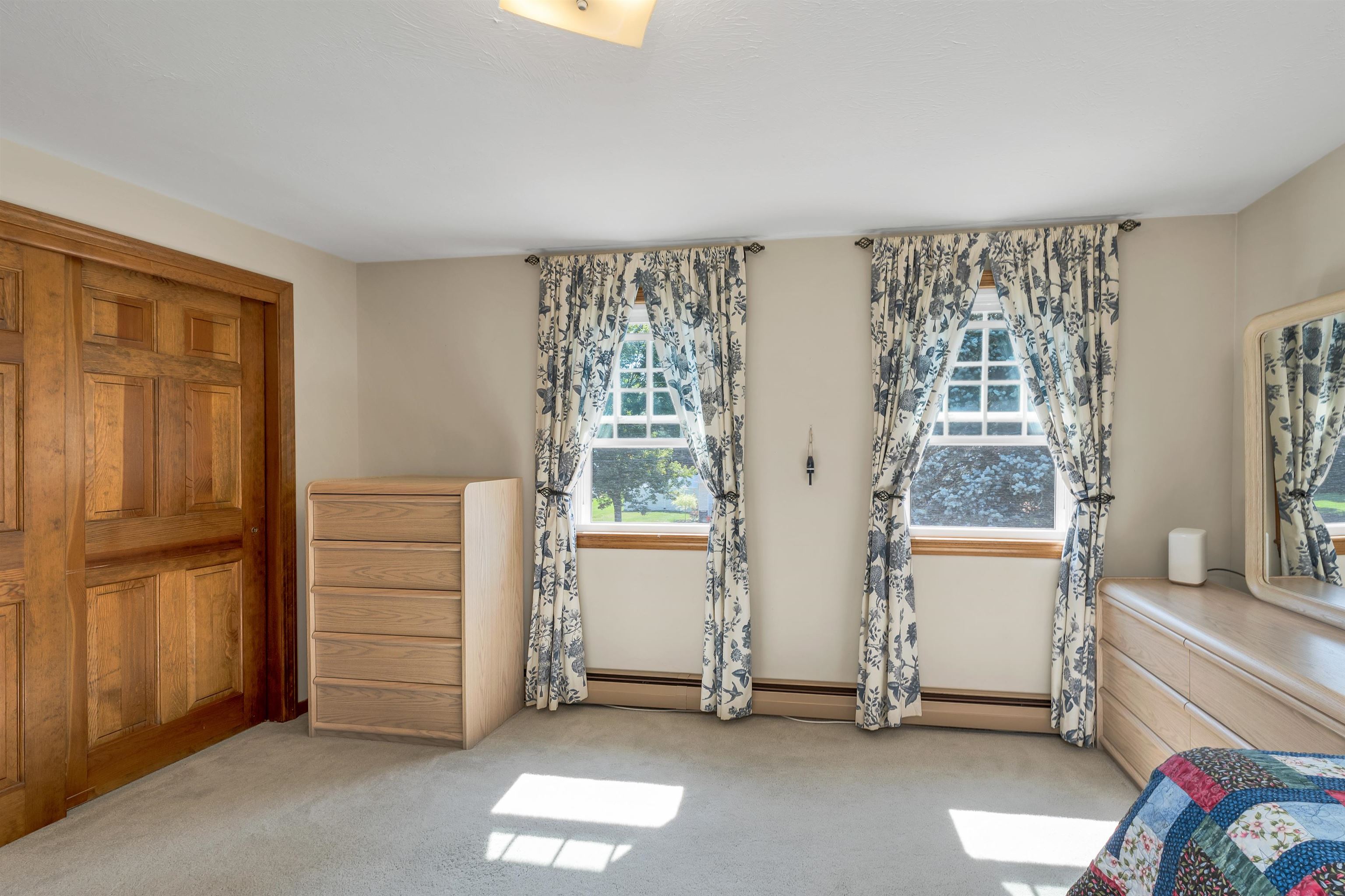 Nashua, New Hampshire, 03064, United States, 4 Bedrooms Bedrooms, ,3 BathroomsBathrooms,Residential,For Sale,1925395