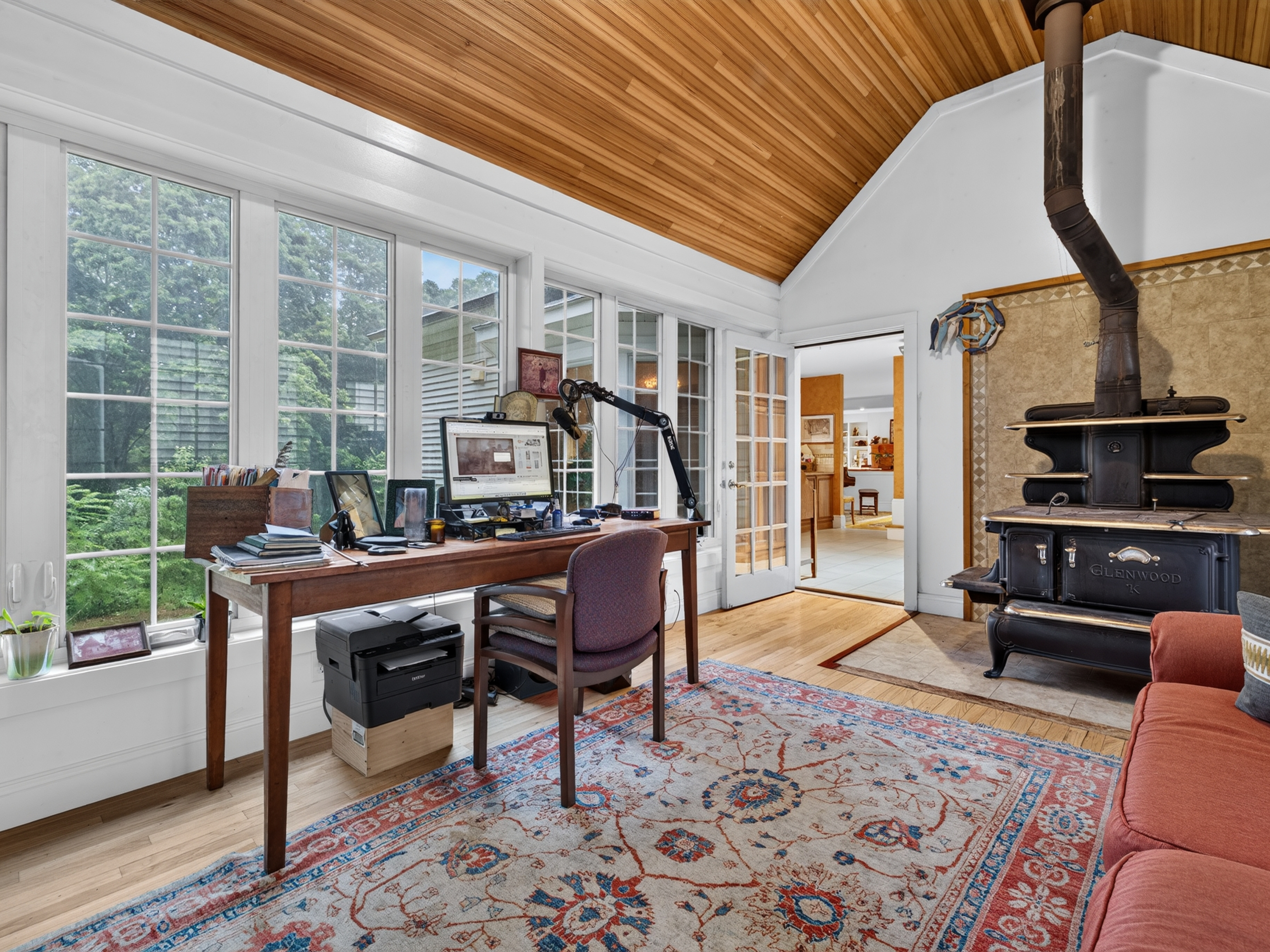  Gracious Stonington Colonial - 物件實景