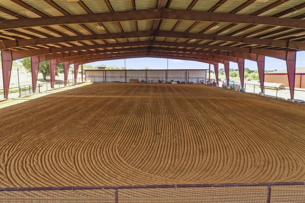 Sanger, Texas, 76266, United States, 9 Bedrooms Bedrooms, ,8 BathroomsBathrooms,Residential,For Sale,1998686