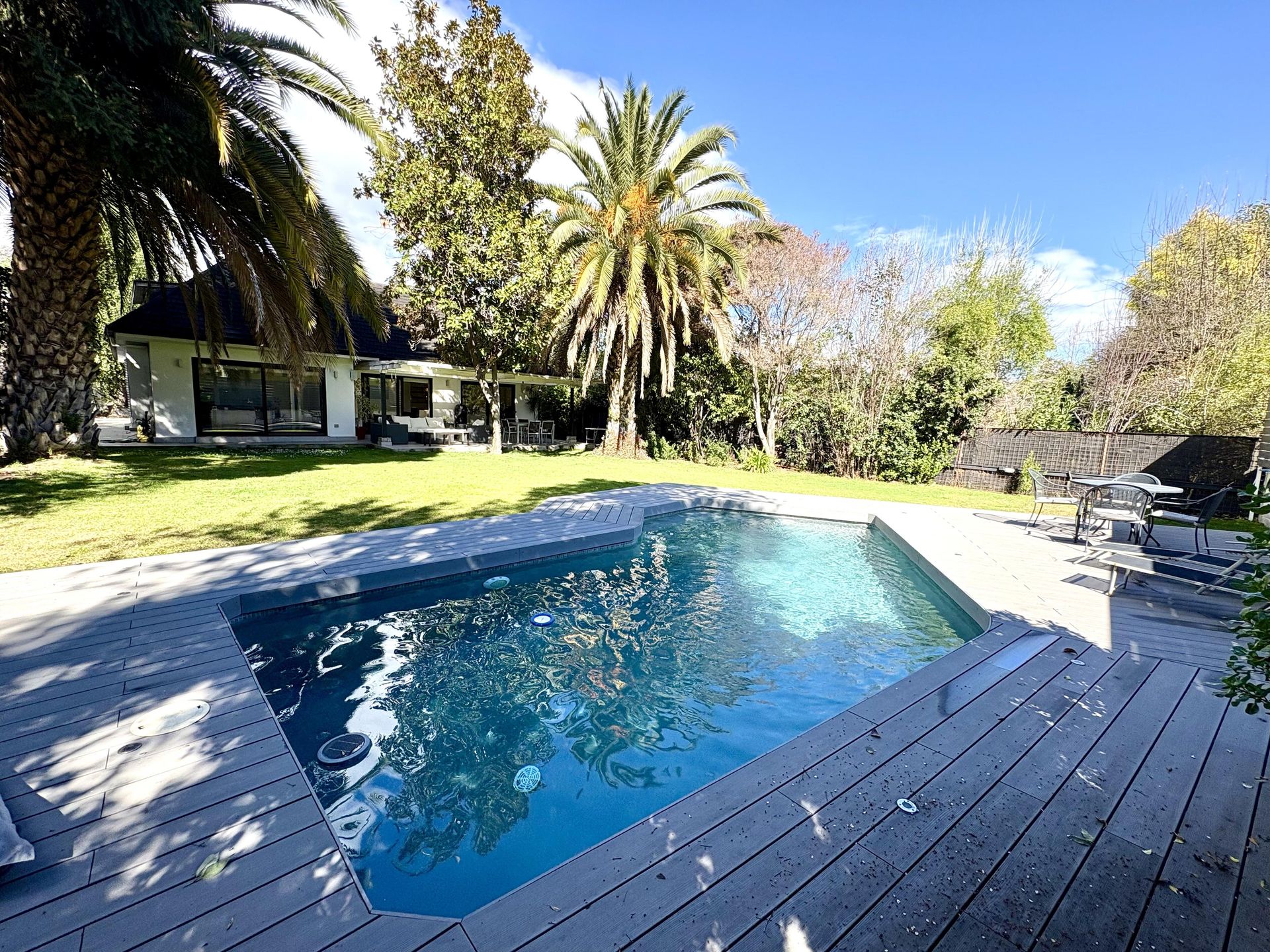 Las Condes, Chile, 5 Bedrooms Bedrooms, ,4 BathroomsBathrooms,Residential,For Sale,1932128