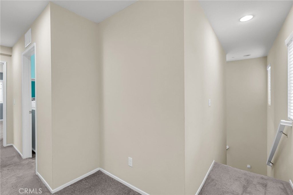 Lake Elsinore, California, 92532, United States, 4 Bedrooms Bedrooms, ,3 BathroomsBathrooms,Residential,For Sale,1955180