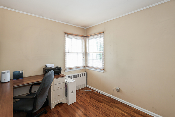 Massapequa, New York, 11758, United States, 3 Bedrooms Bedrooms, ,2 BathroomsBathrooms,Residential,For Sale,1974193