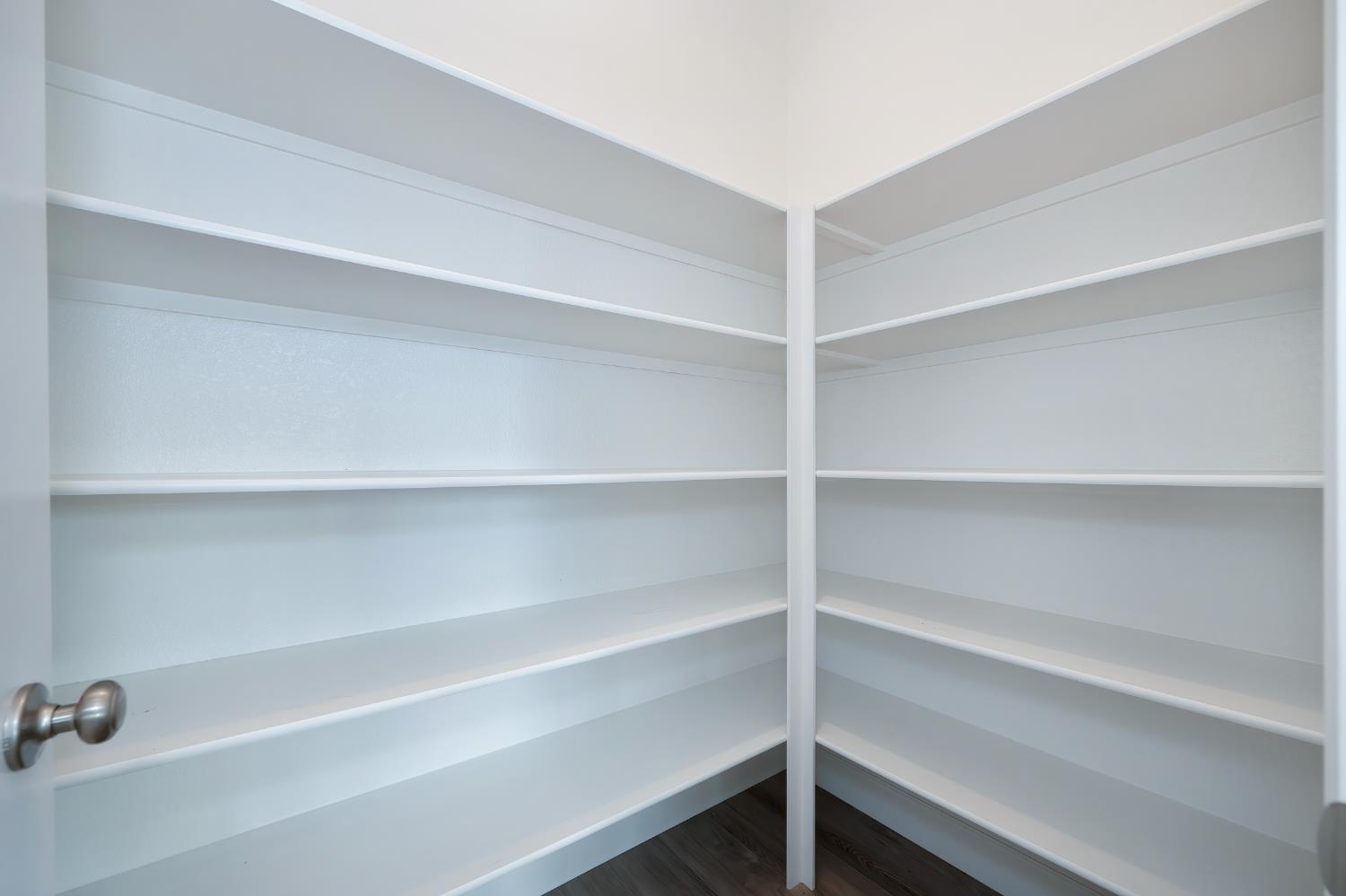 Roseville, California, 95747, United States, 4 Bedrooms Bedrooms, ,4 BathroomsBathrooms,Residential,For Sale,1992933