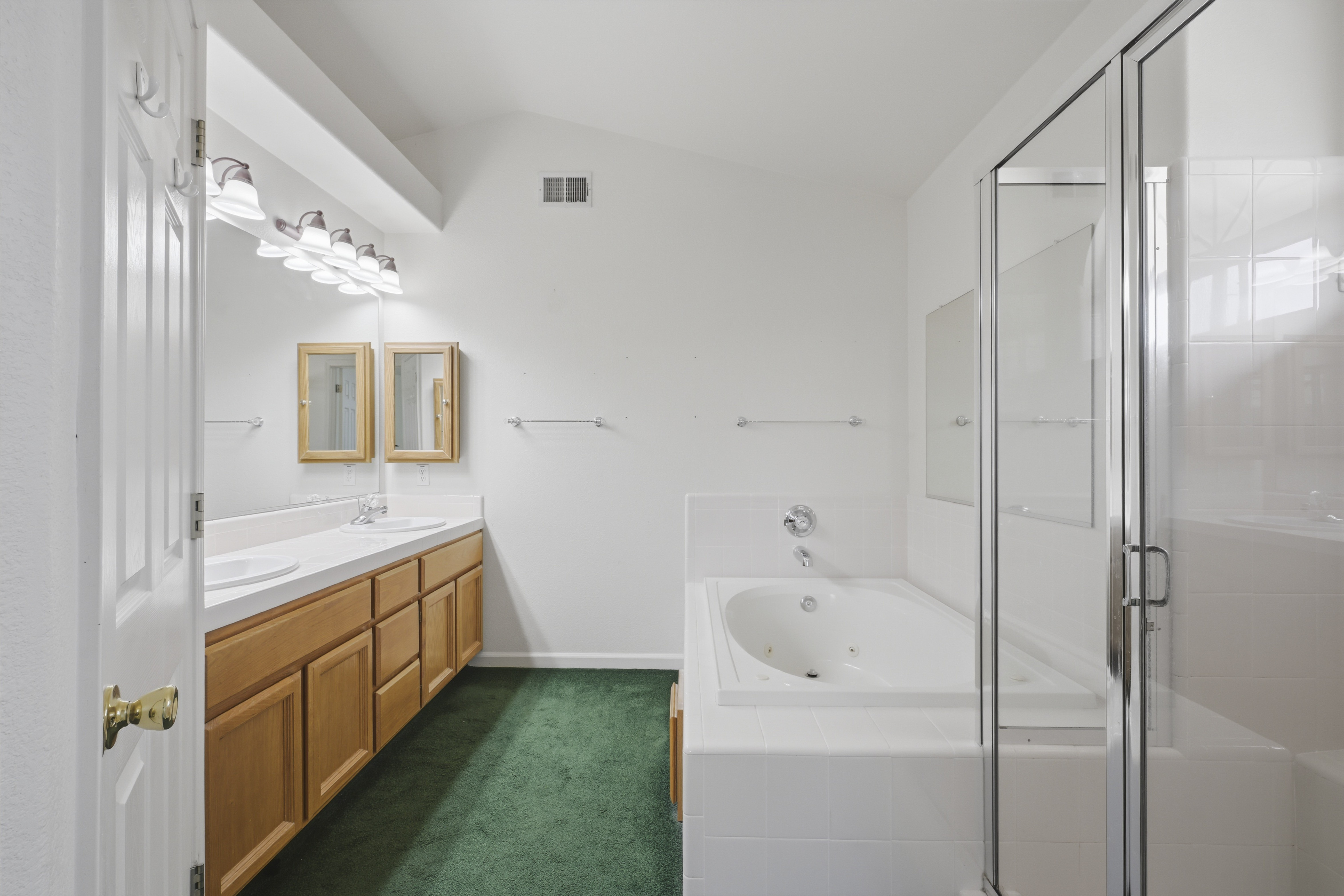  1240 Camino Capistrano, Roseville, CA 95747 - 物件實景